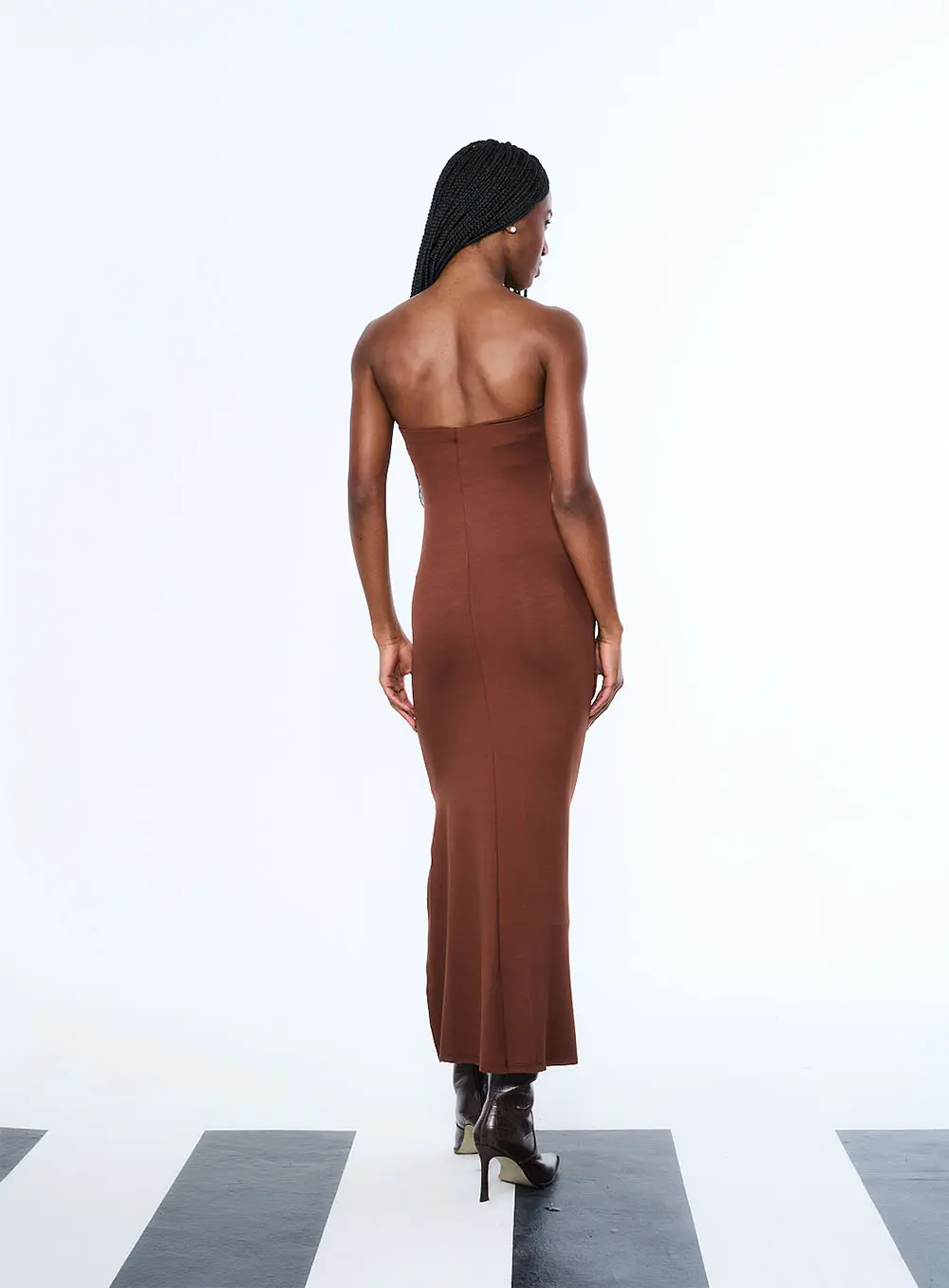 Vestido Tomara Que Caia Com Fenda Lateral Marrom Terracota 3