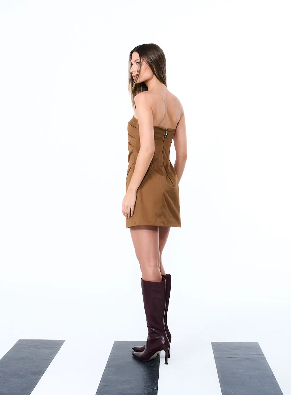 Vestido Tubinho Assimétrico Marrom 4