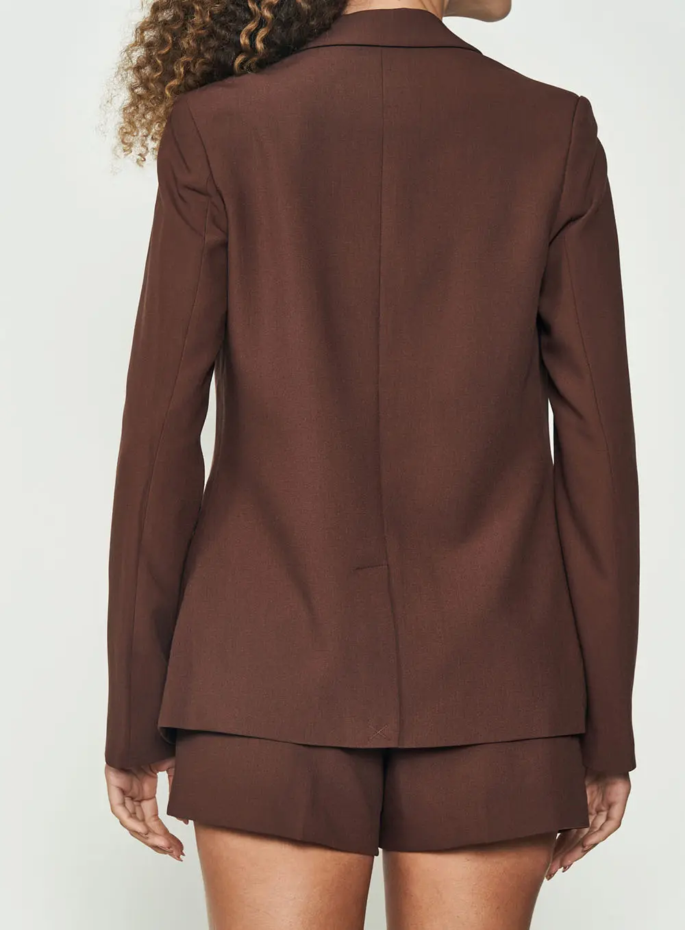 Blazer Alfaiataria Alongado Com Bolsos Frontais Marrom