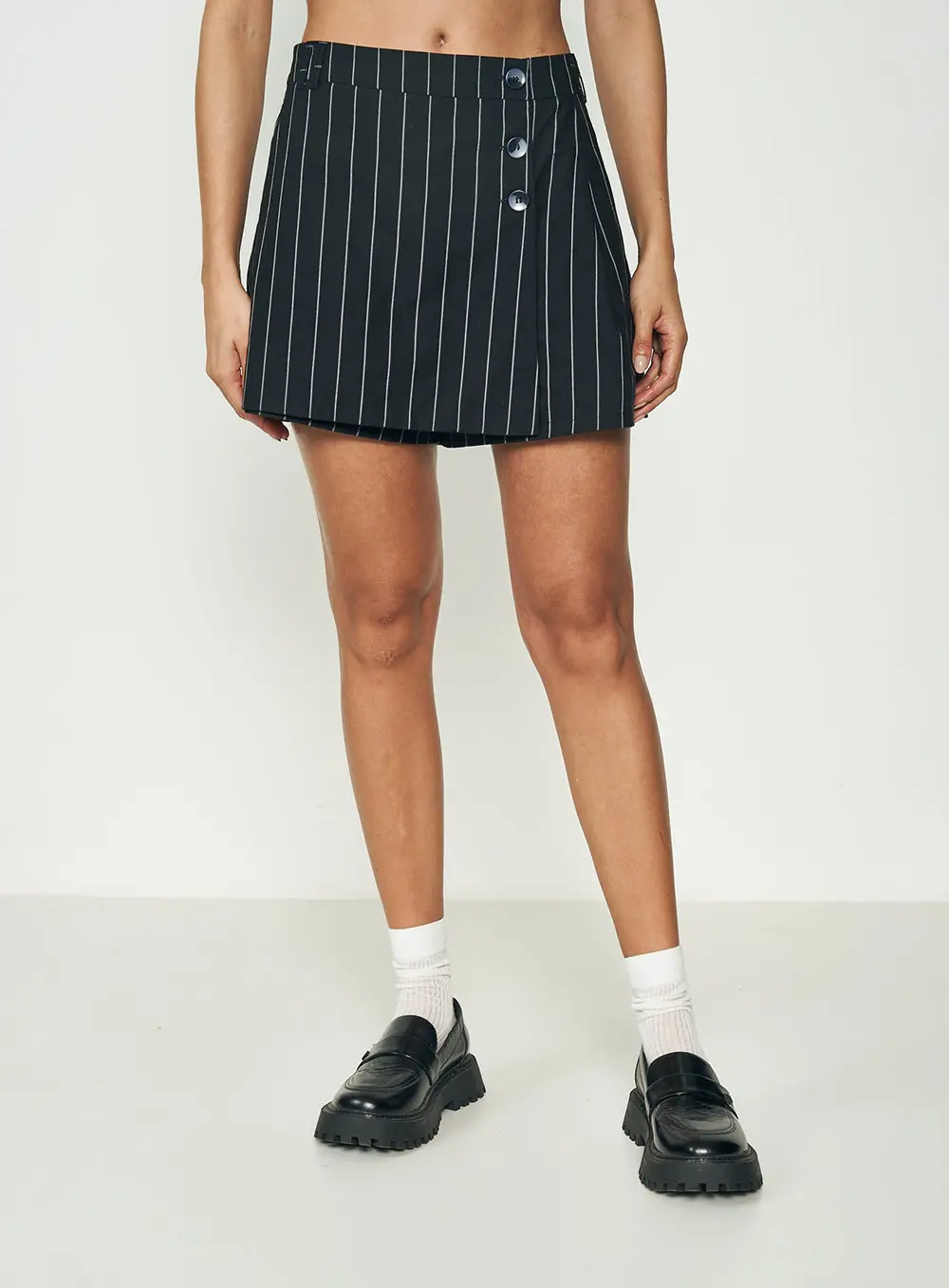 Short Saia Listrado Trapeze Médio Estampados 4