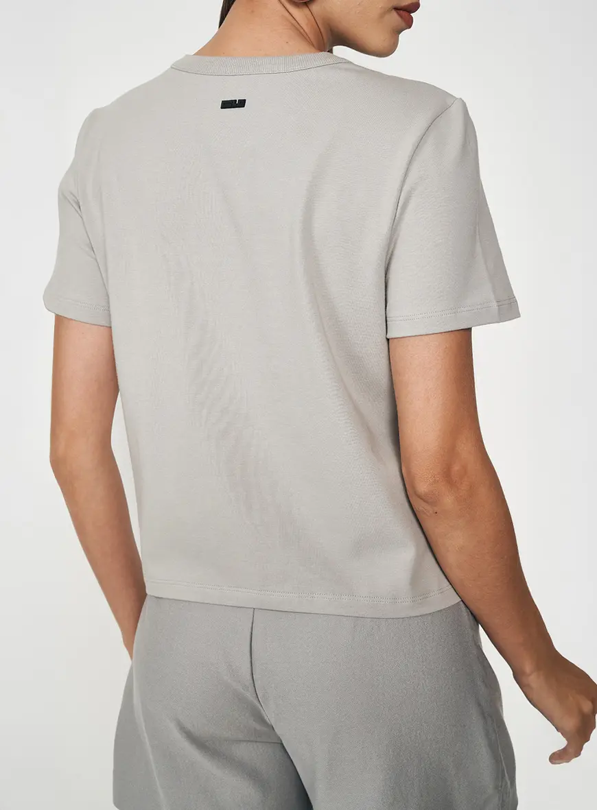 Camiseta Regular Low-key Cinza Gris 2