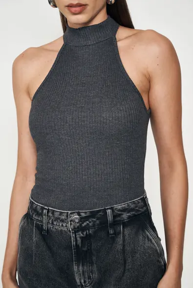 Blusa Slim Fashion Gola Careca