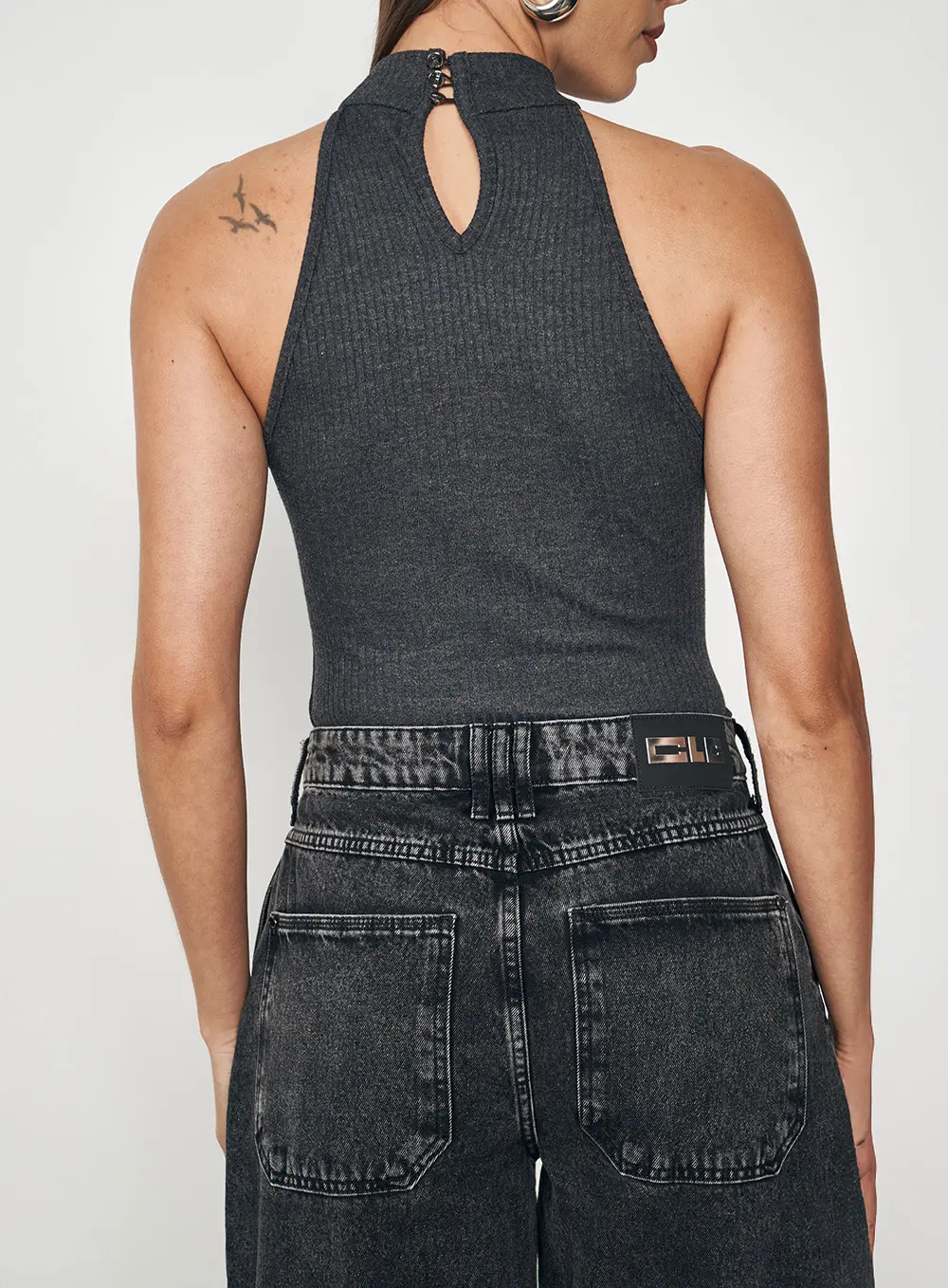 Blusa Slim Fashion Gola Careca CINZA 4