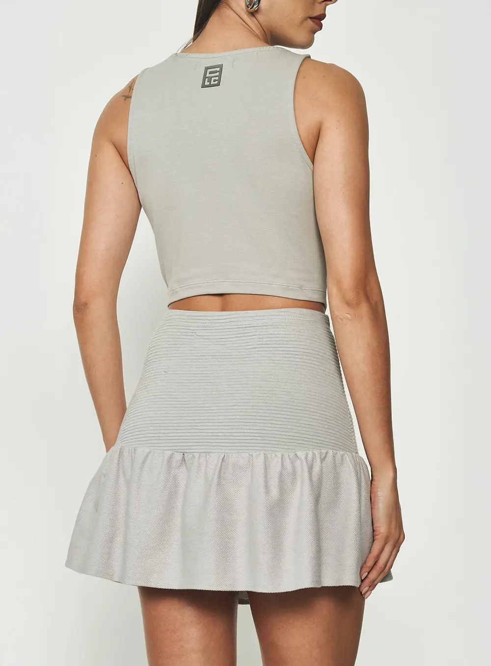 Blusa Slim Com Aplicação Cinza 2