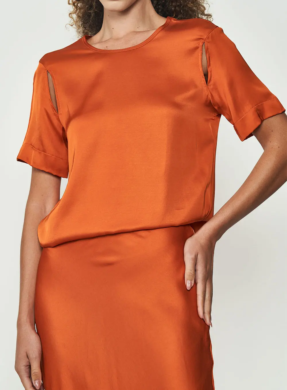 Camiseta Acetinada Box Laranja