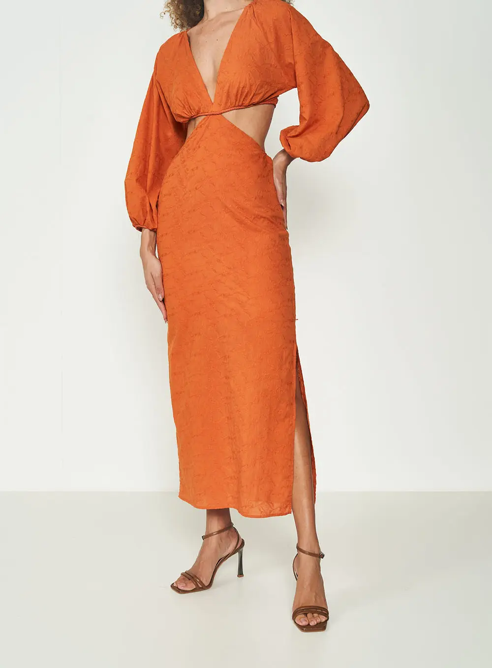 Vestido Midi Com Recortes E Amarração Laranja