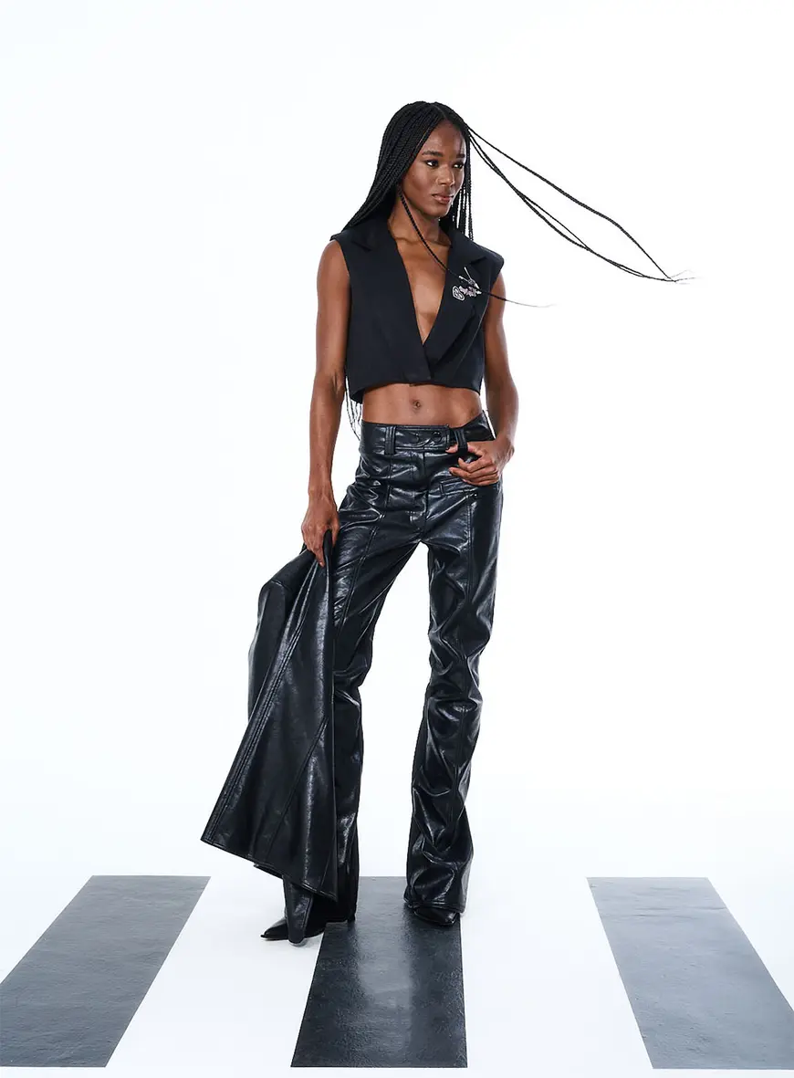 Calça Flare Em Pu Preto 2