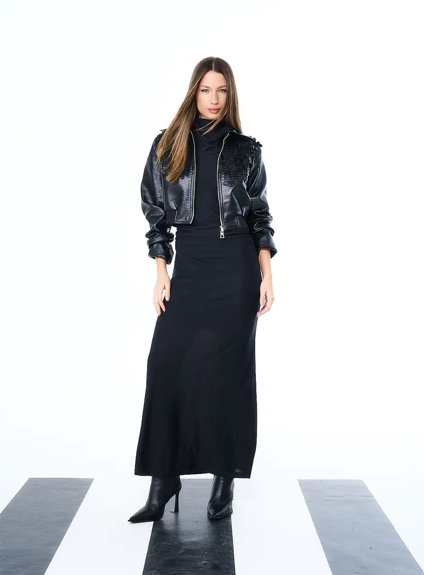 Jaqueta Cropped Com Escamas Preto 5
