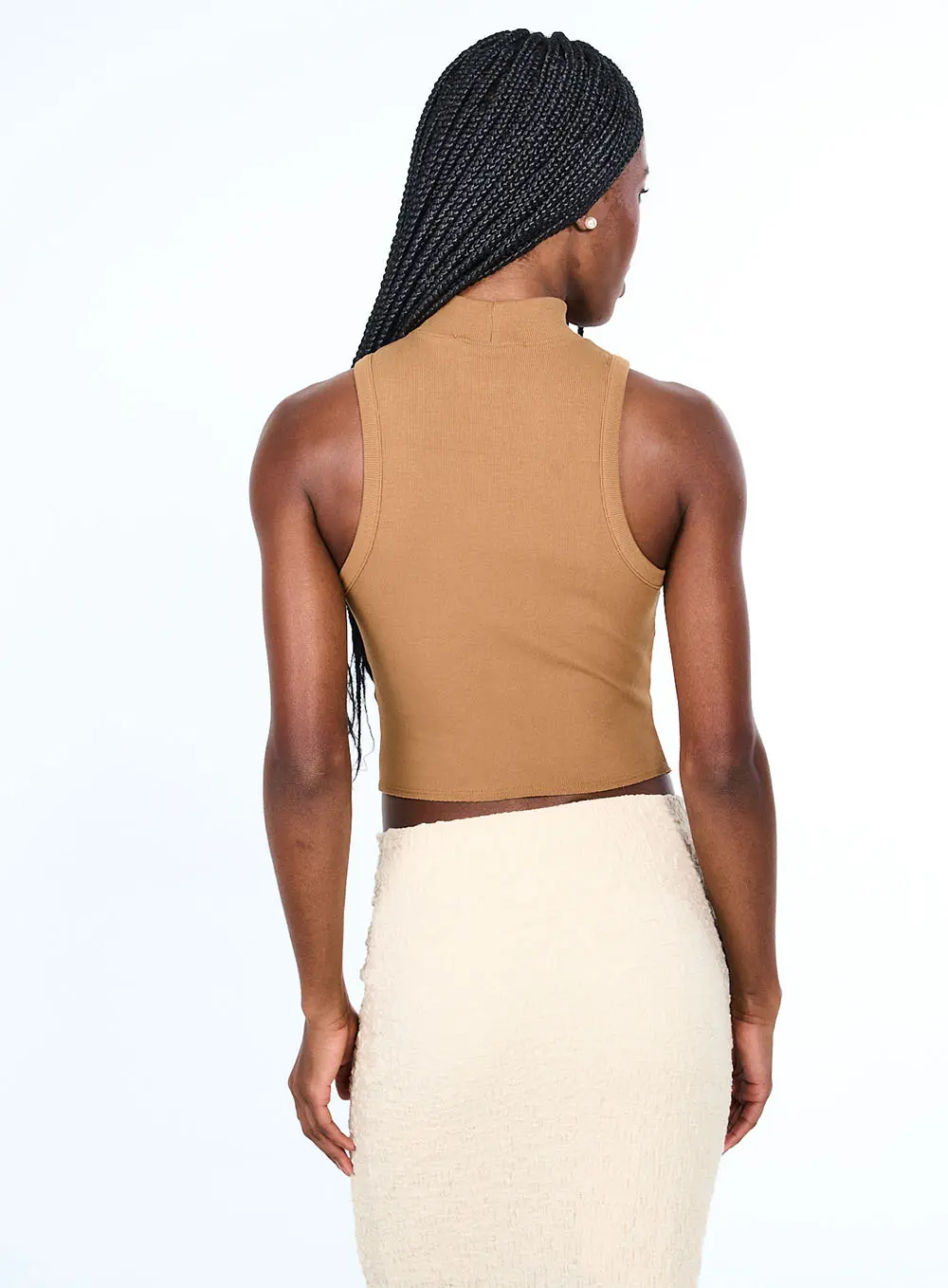 Blusa Gola Alta Marrom 4
