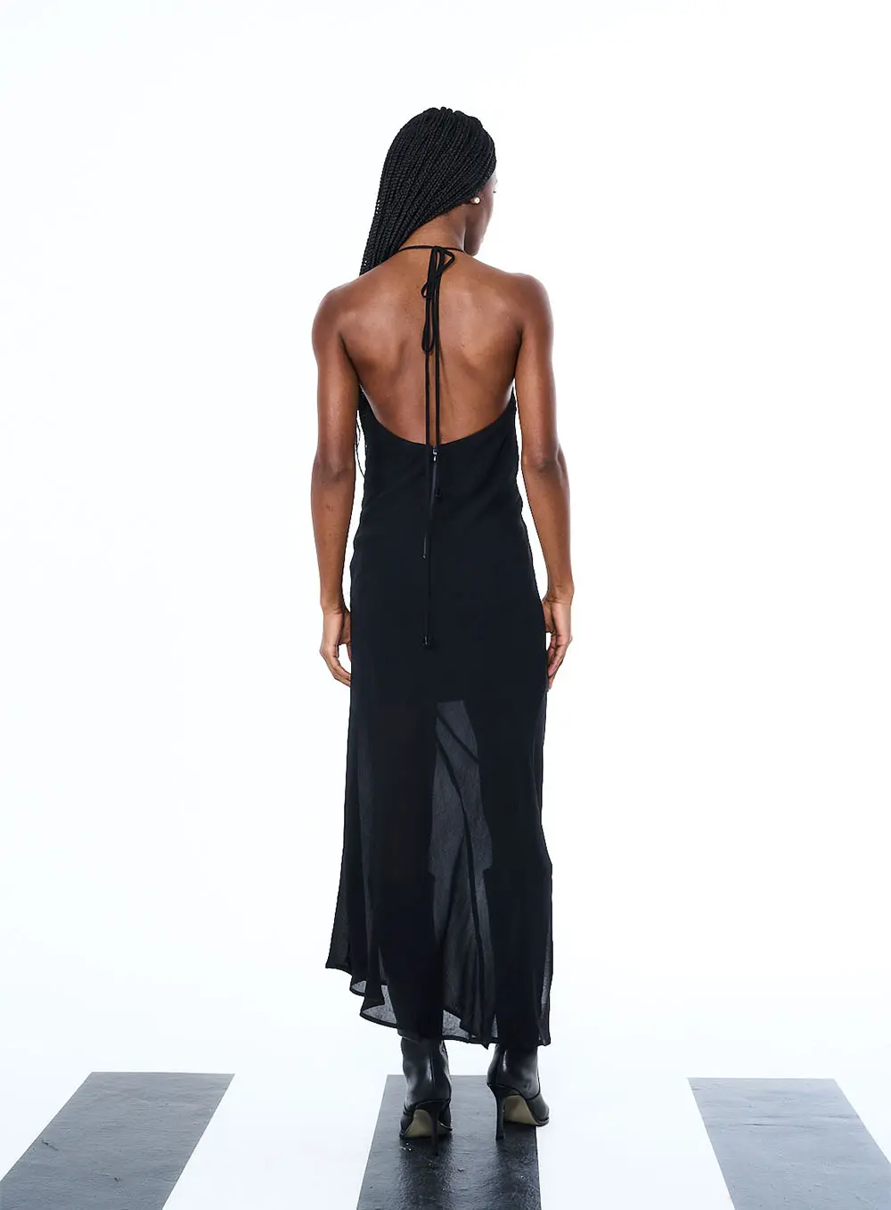 Vestido Com Aplicação Preto 4