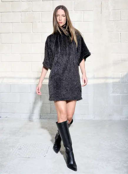 Vestido Com Correntes