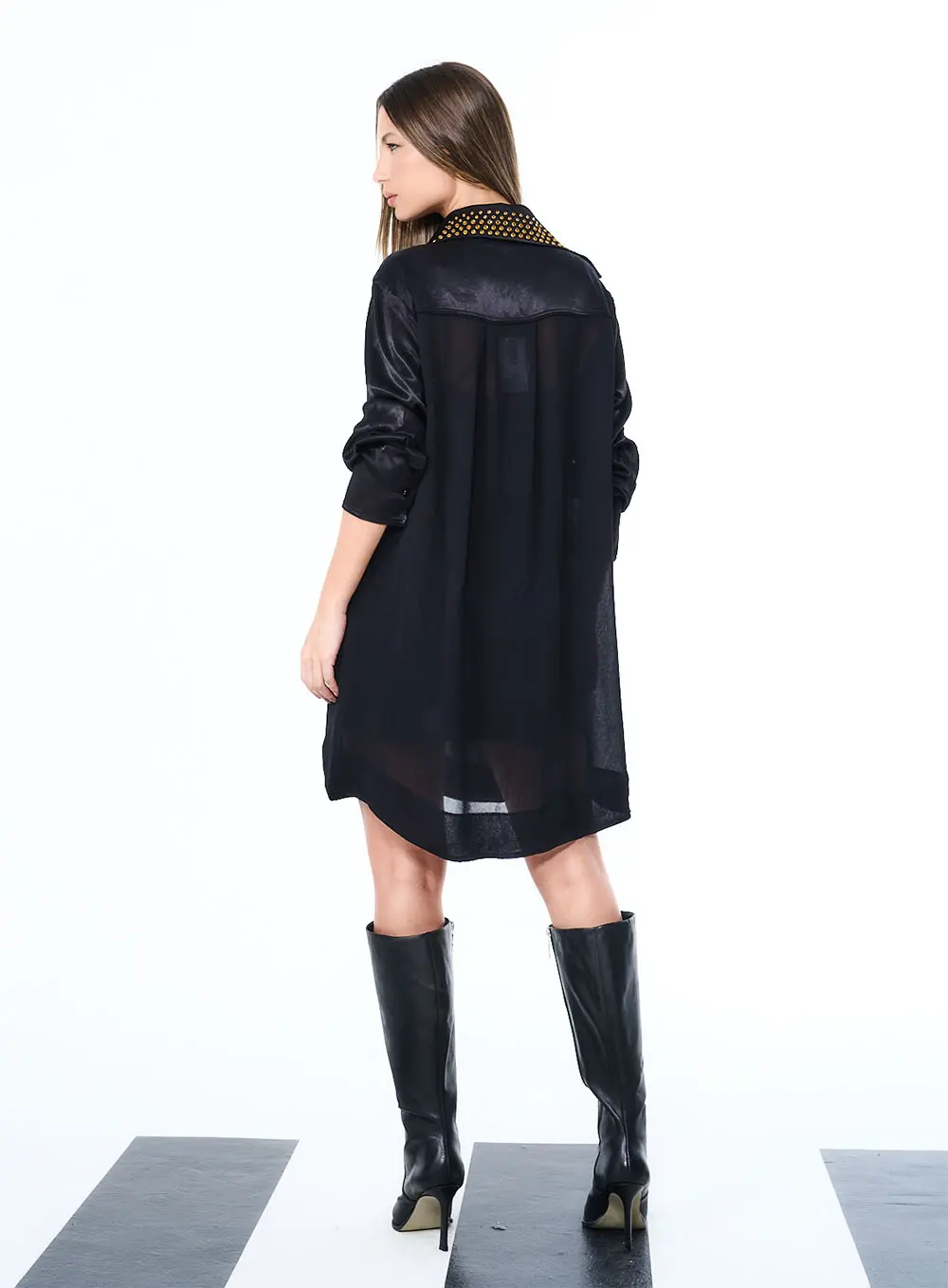 Vestido Com Aplicação Preto 4