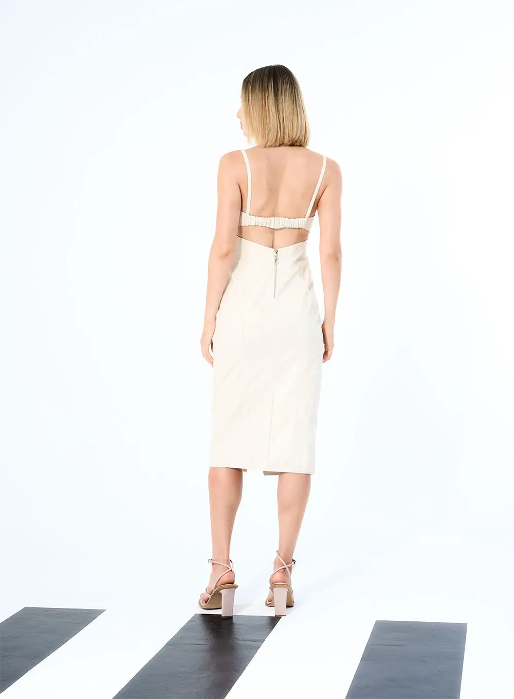 Vestido Com Bordado Manual Metalizado Bege 4