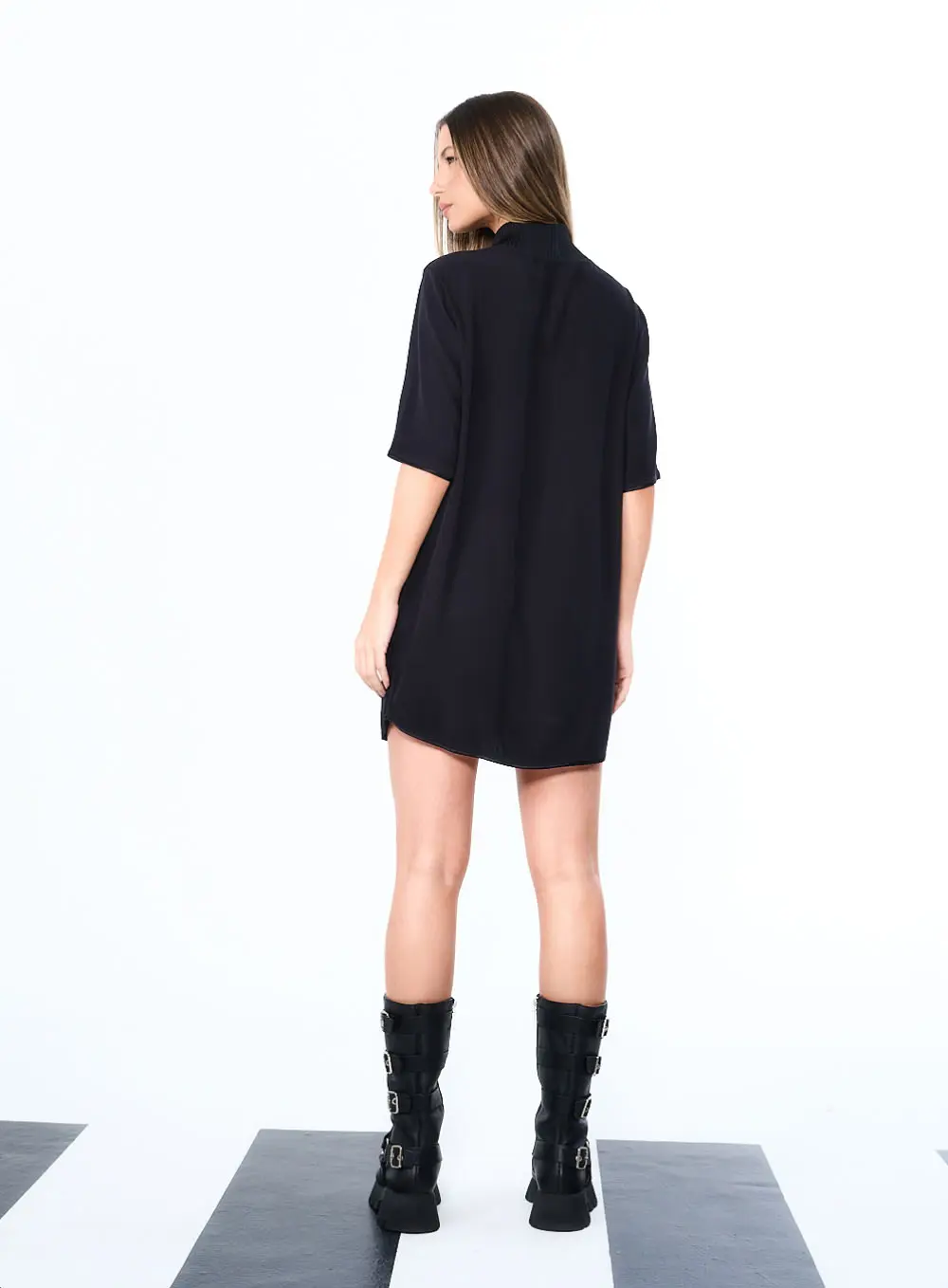 Vestido Detalhe Renda Preto 4