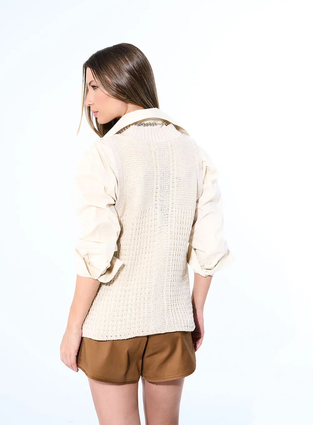 Colete Tricot Com Decote Em V Bege 4