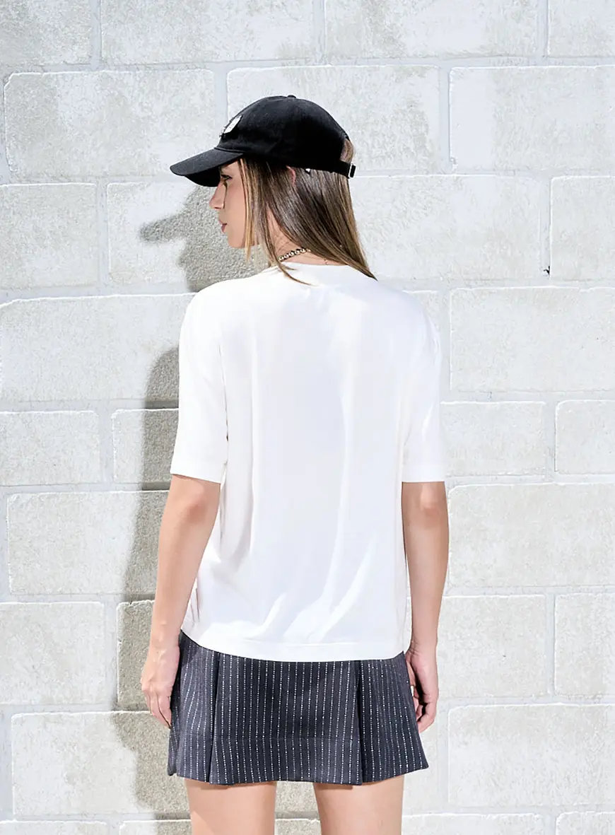 Blusa Iconic Off Shell 2
