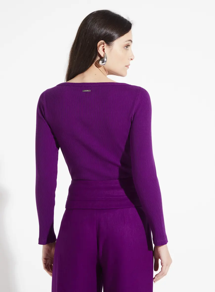 Blusa Canelada Roxo Beet