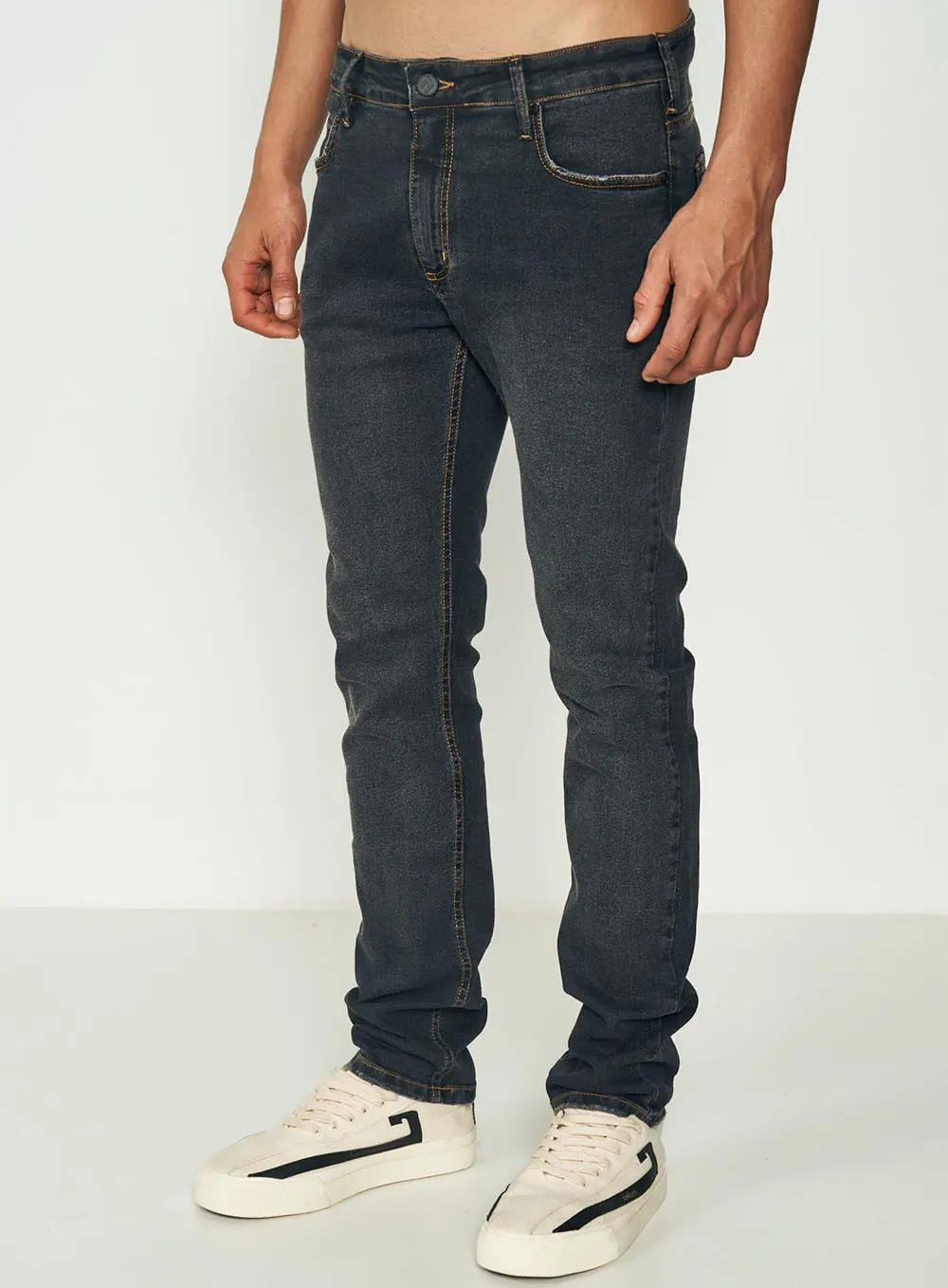 Calça Jeans Felipe Skinny Indigo Preto