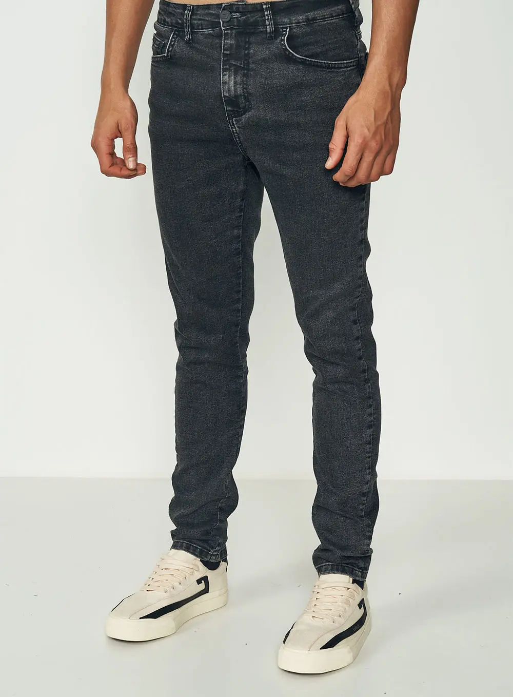 Calça Jeans Super Skinny Indigo Preto