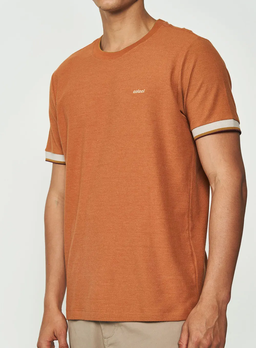 Camiseta Com Detalhe Nas Mangas Amarelo Pumpkin