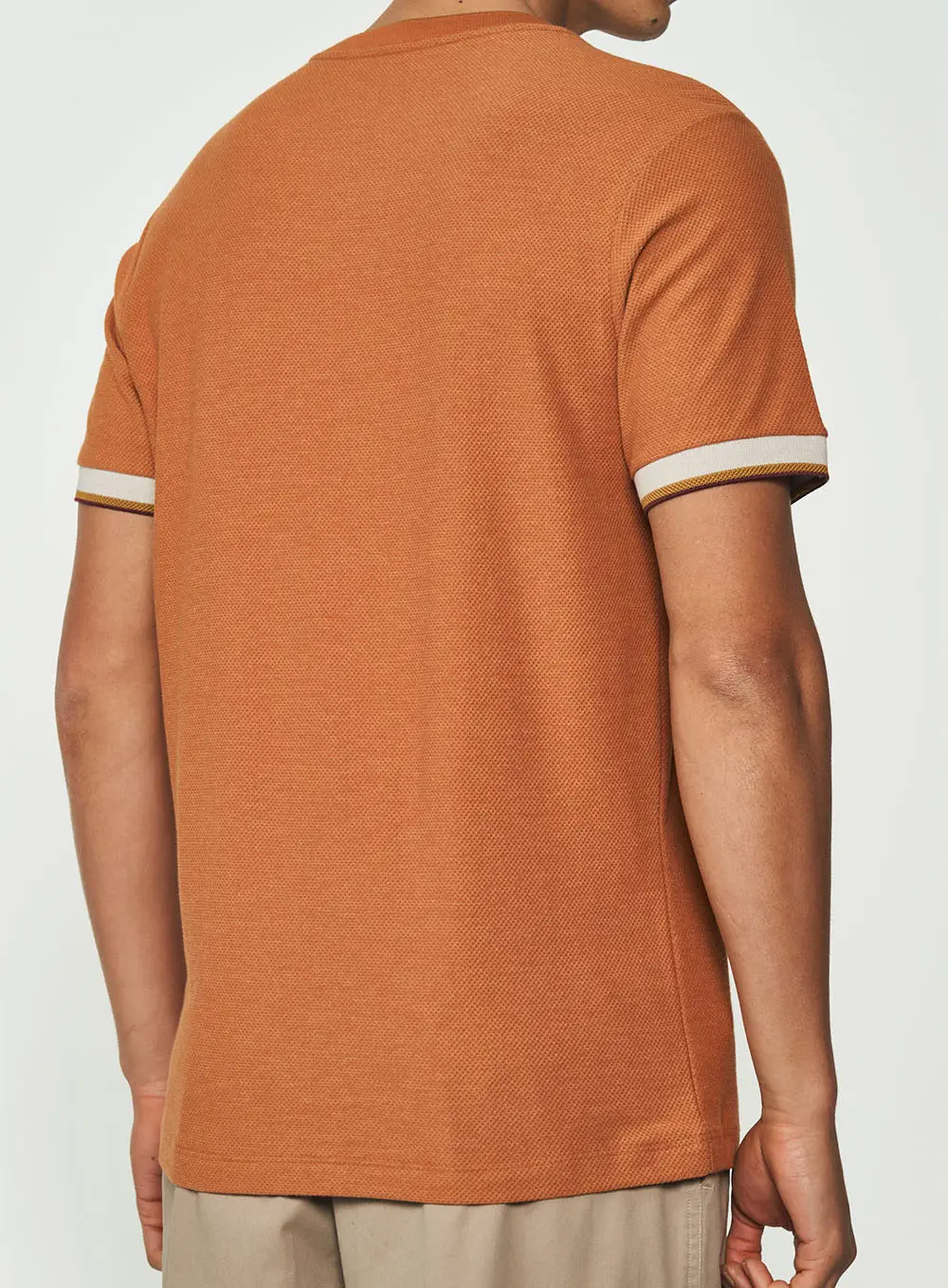 Camiseta Com Detalhe Nas Mangas Amarelo Pumpkin