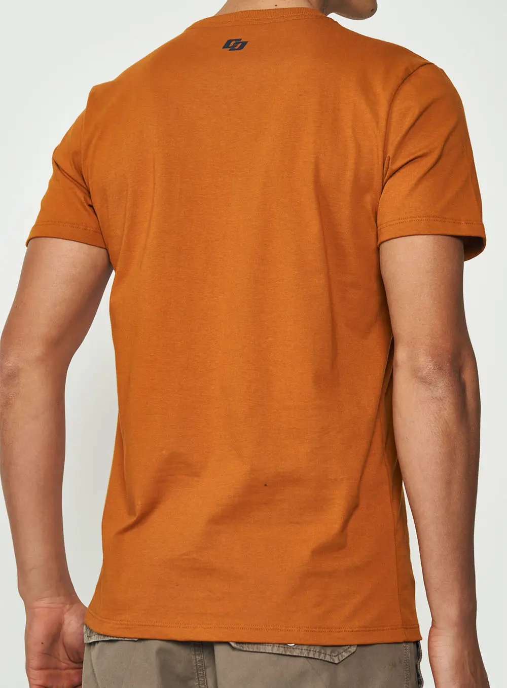 Camiseta Colcci Mountain Club Amarelo Pumpkin
