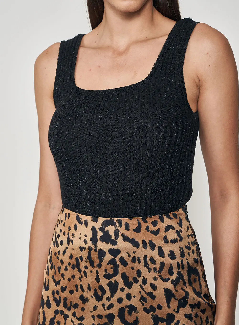Blusa Texturizada Brilho Delicado Preto