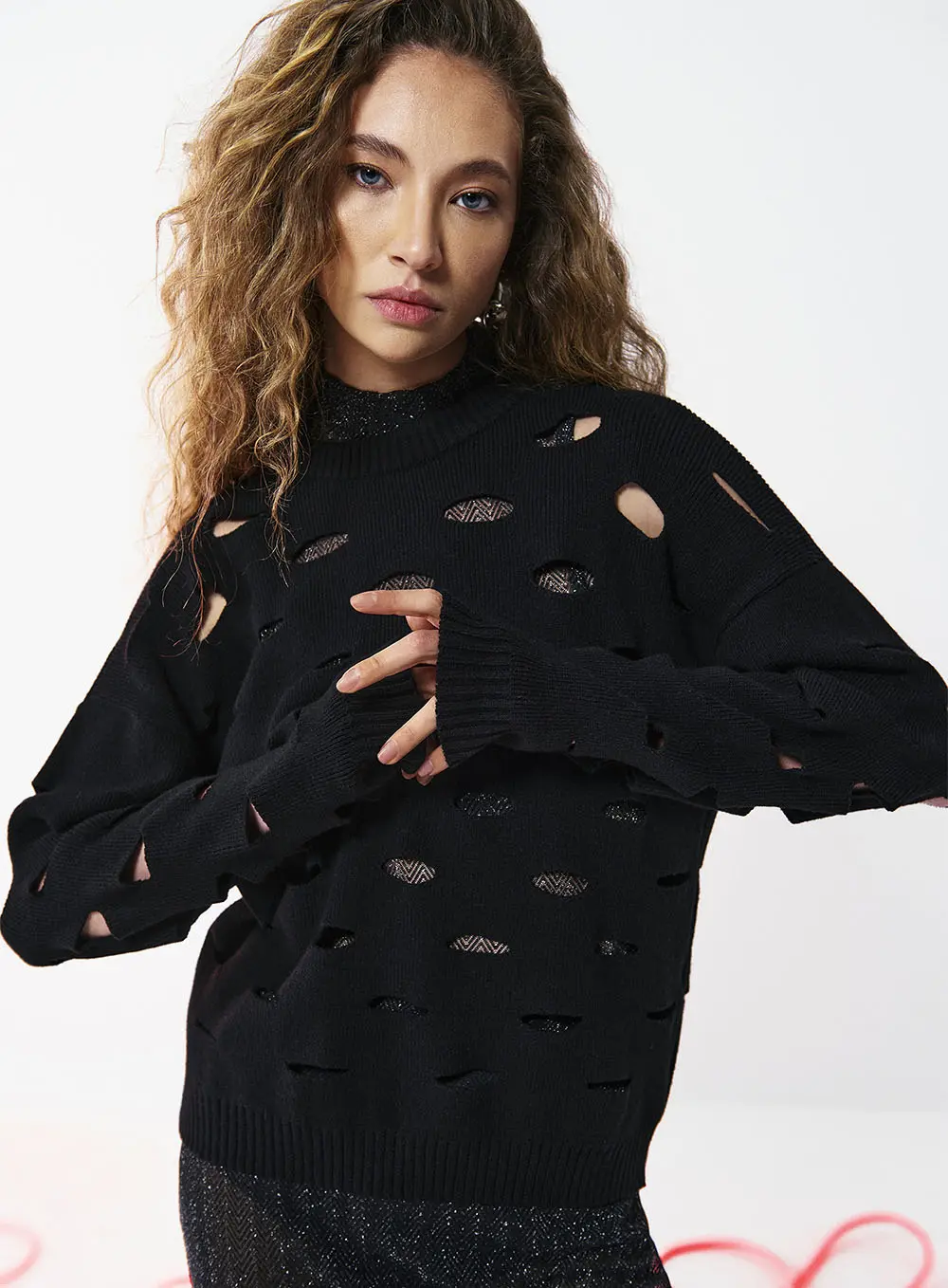 Blusão Feminino Com Recortes Comfort Preto