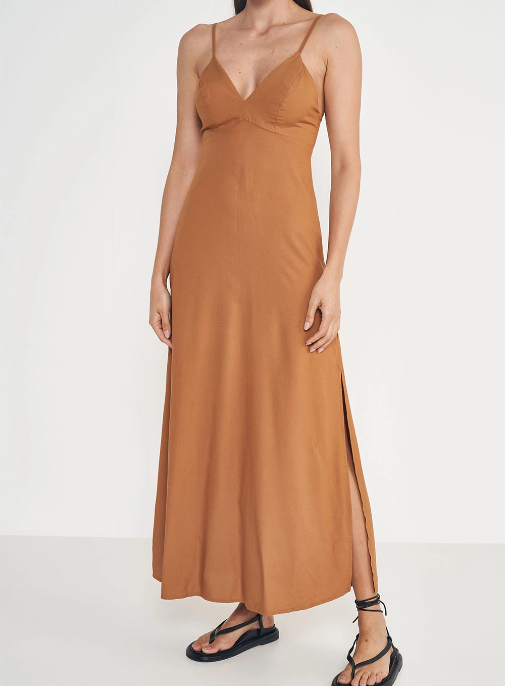 Vestido Slim Solto Bordô Bloodstone