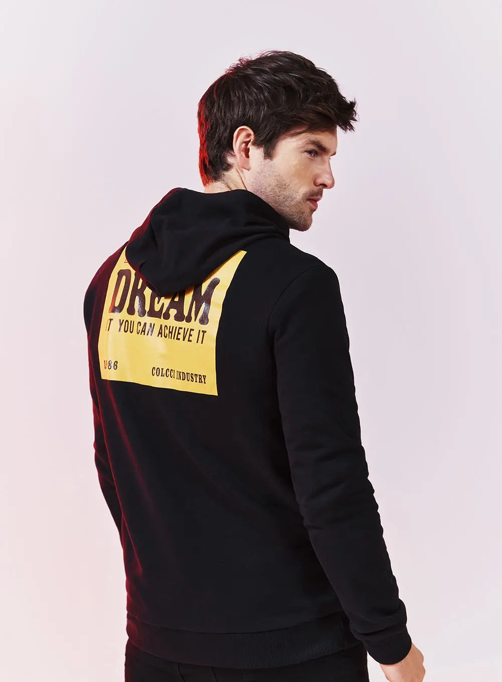 Blusão Masculino Com Capuz E Bolsos Estampa Dream Preto