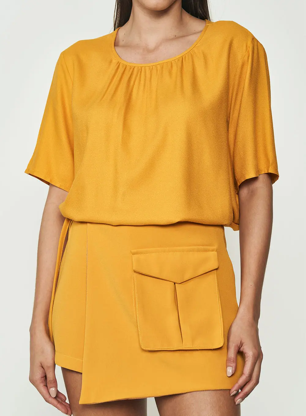 Blusa Soltinha Com Decote Arredondado Amarelo Sunray
