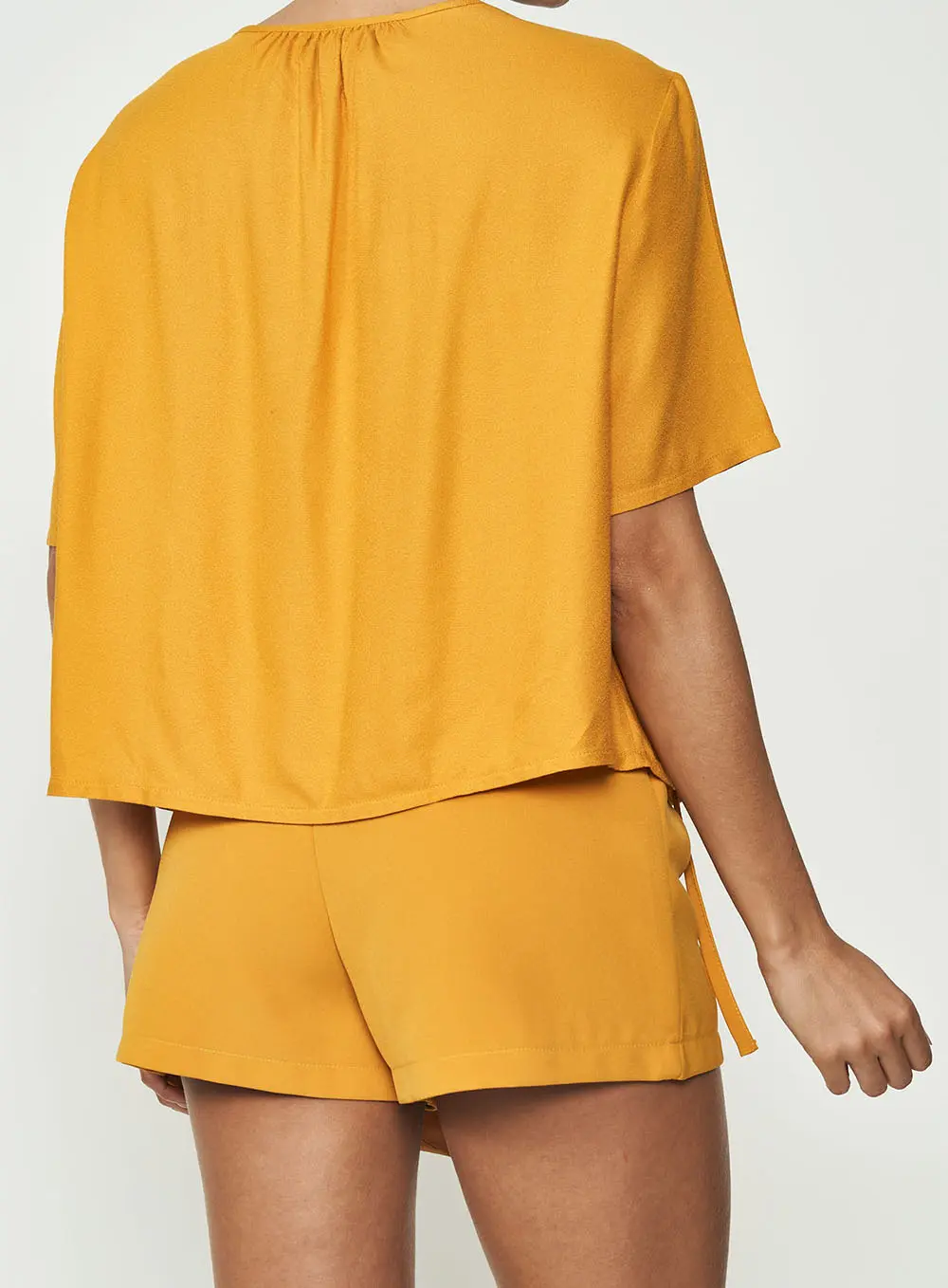Blusa Soltinha Com Decote Arredondado Amarelo Sunray