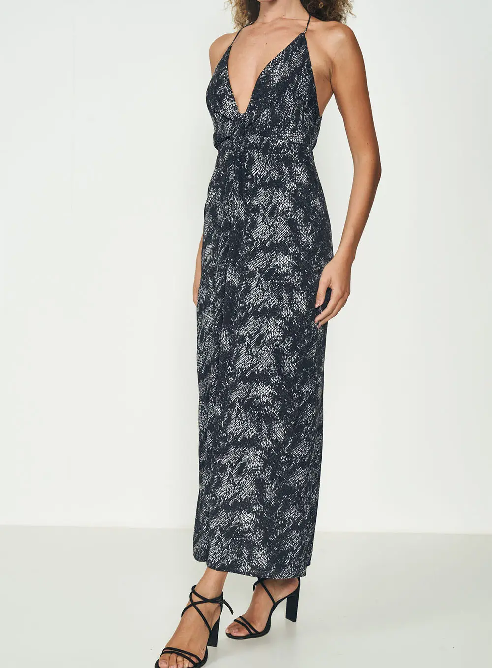 Vestido Longo Com Decote V E Amarração Estampados