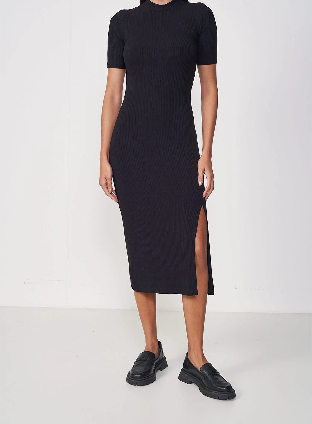 Vestido Canelado Preto