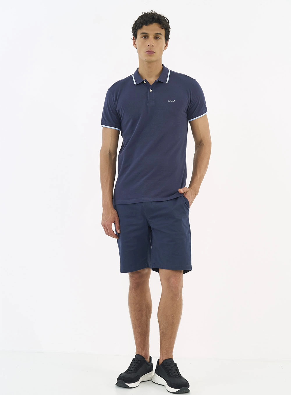 Polo Com Detalhes Canelados Azul