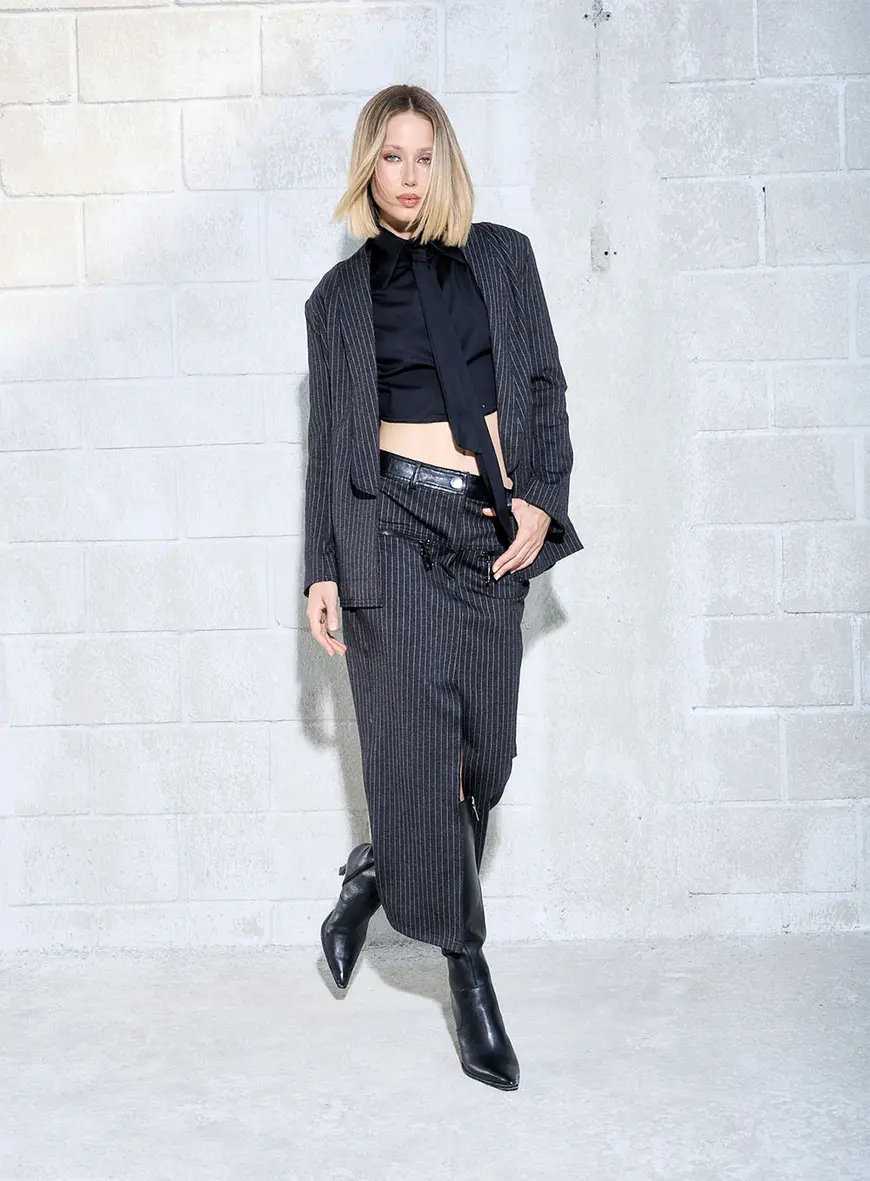 Blazer Alfaiataria Risca De Giz Preto 3