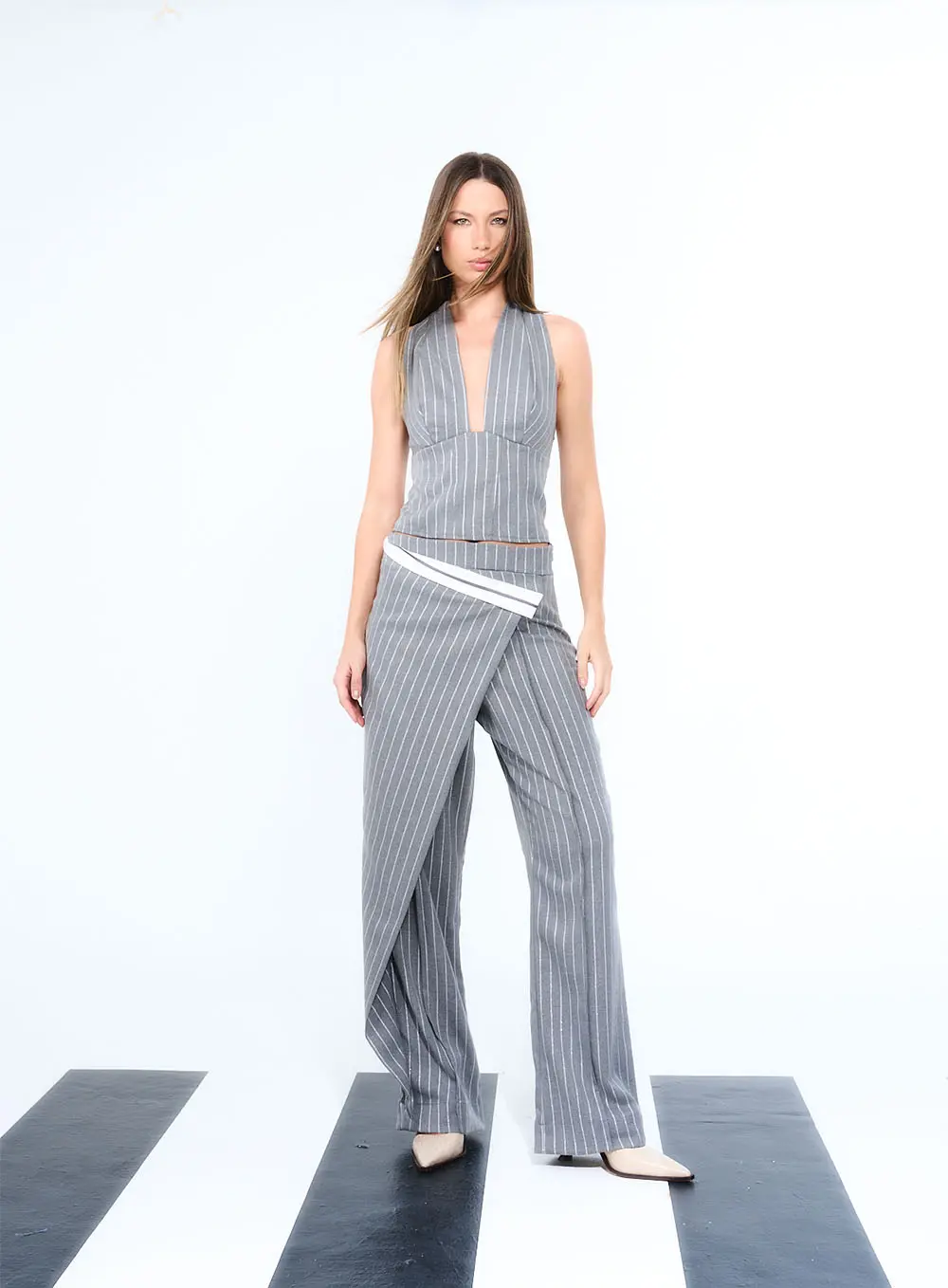 Calça Pinstripe Com Sobreposição Cinza 1