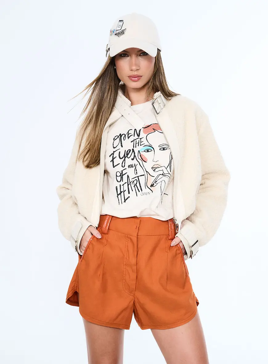 Short Linho Marrom 2