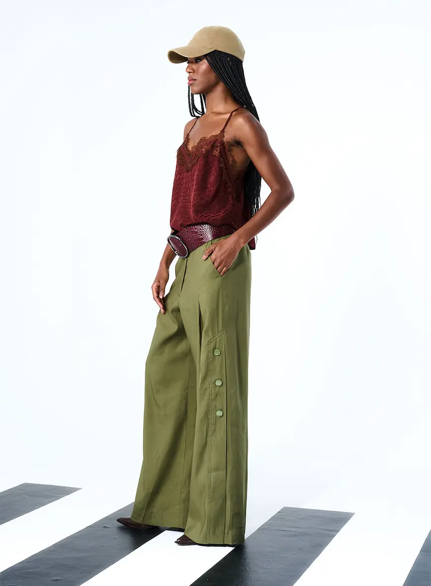 Calça Wide Leg Com Botões Verde 3