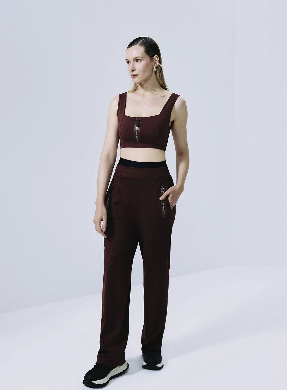 Calça Pantalona Bolso Com Zíper Preto