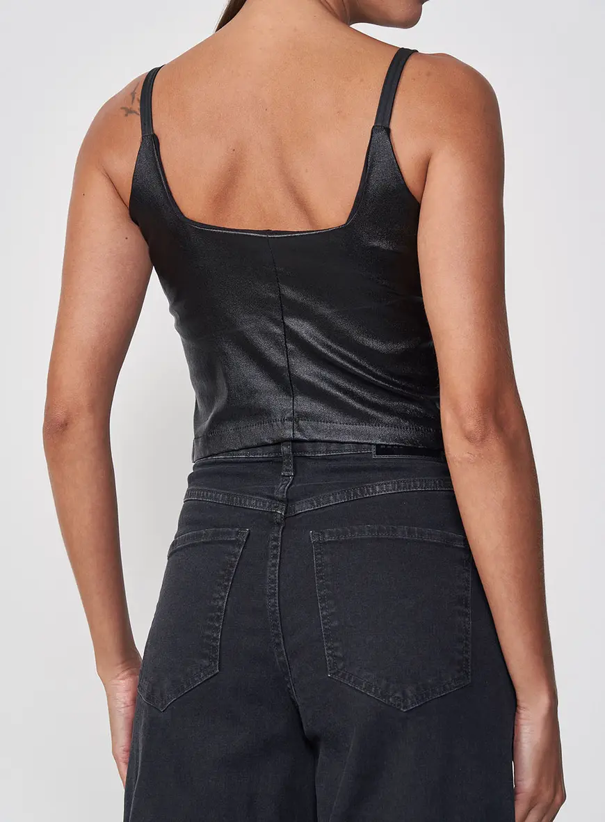 Blusa Feminina Slim Couro Sintético Preto 2