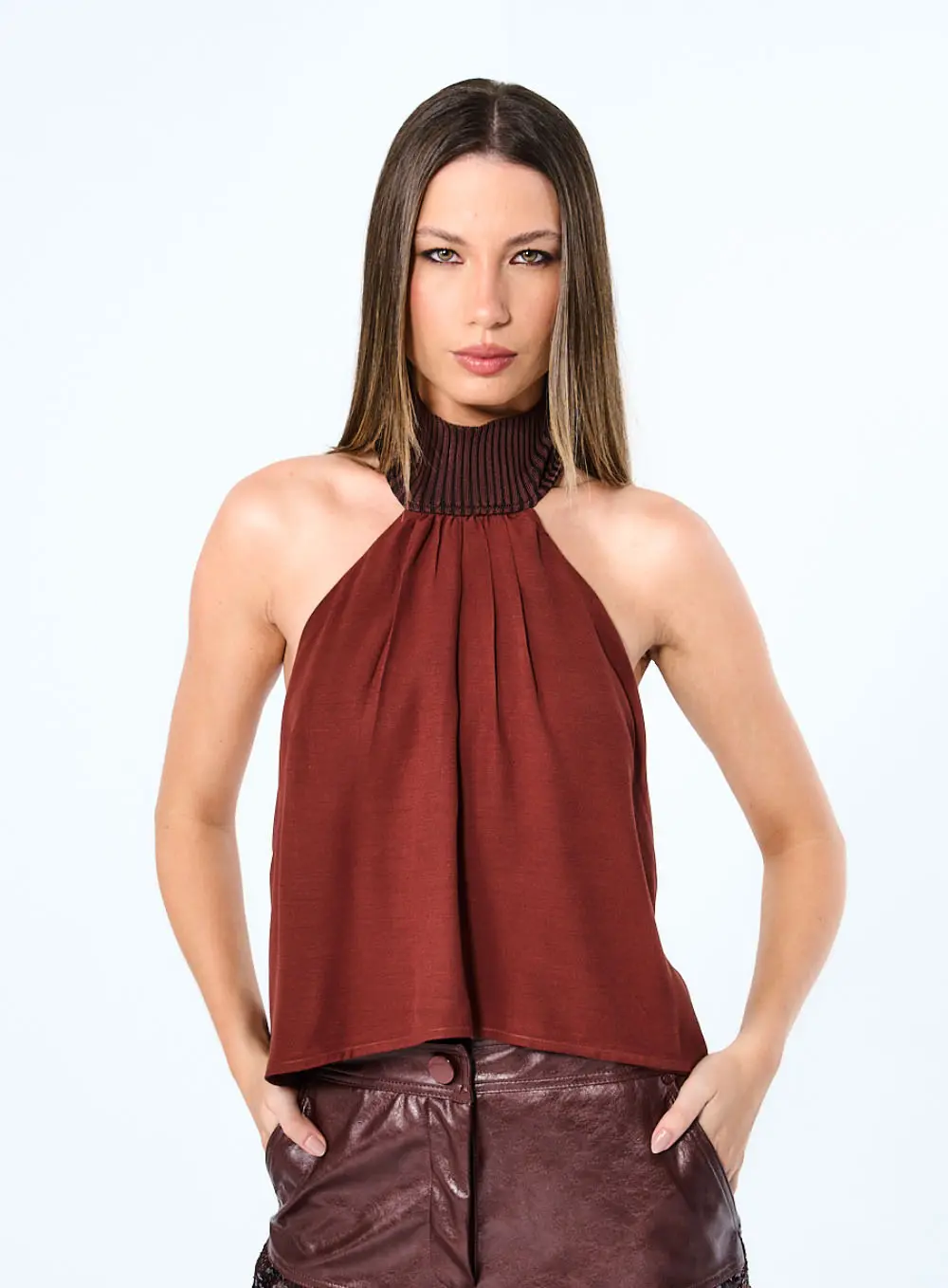 Blusa Halter Fluida Marrom Terracota 1