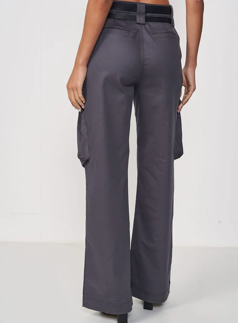 Calça Feminina Flare Cargo Em Sarja - Jade CINZA