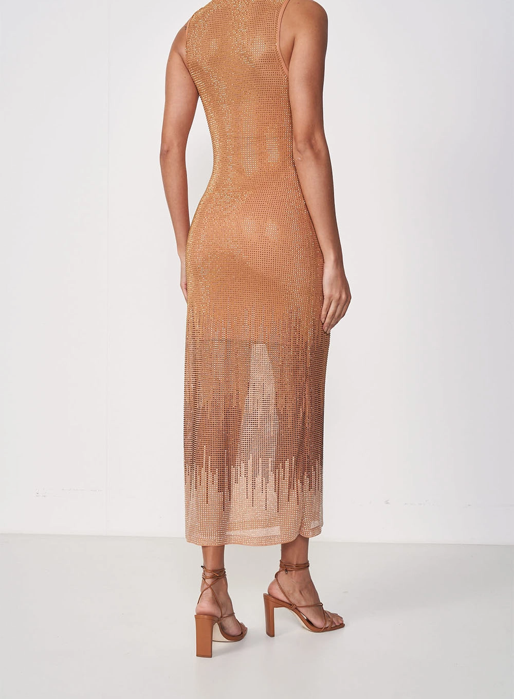 Vestido Midi Tule Com Aplicação Marrom Ebbela