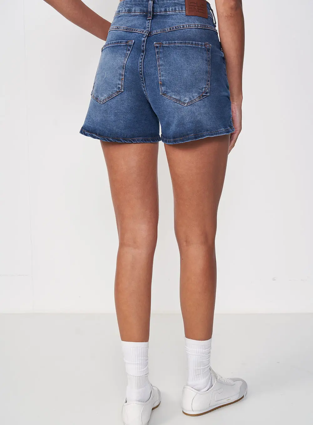 Short Jeans Feminino Slim Cintura Alta Índigo 2