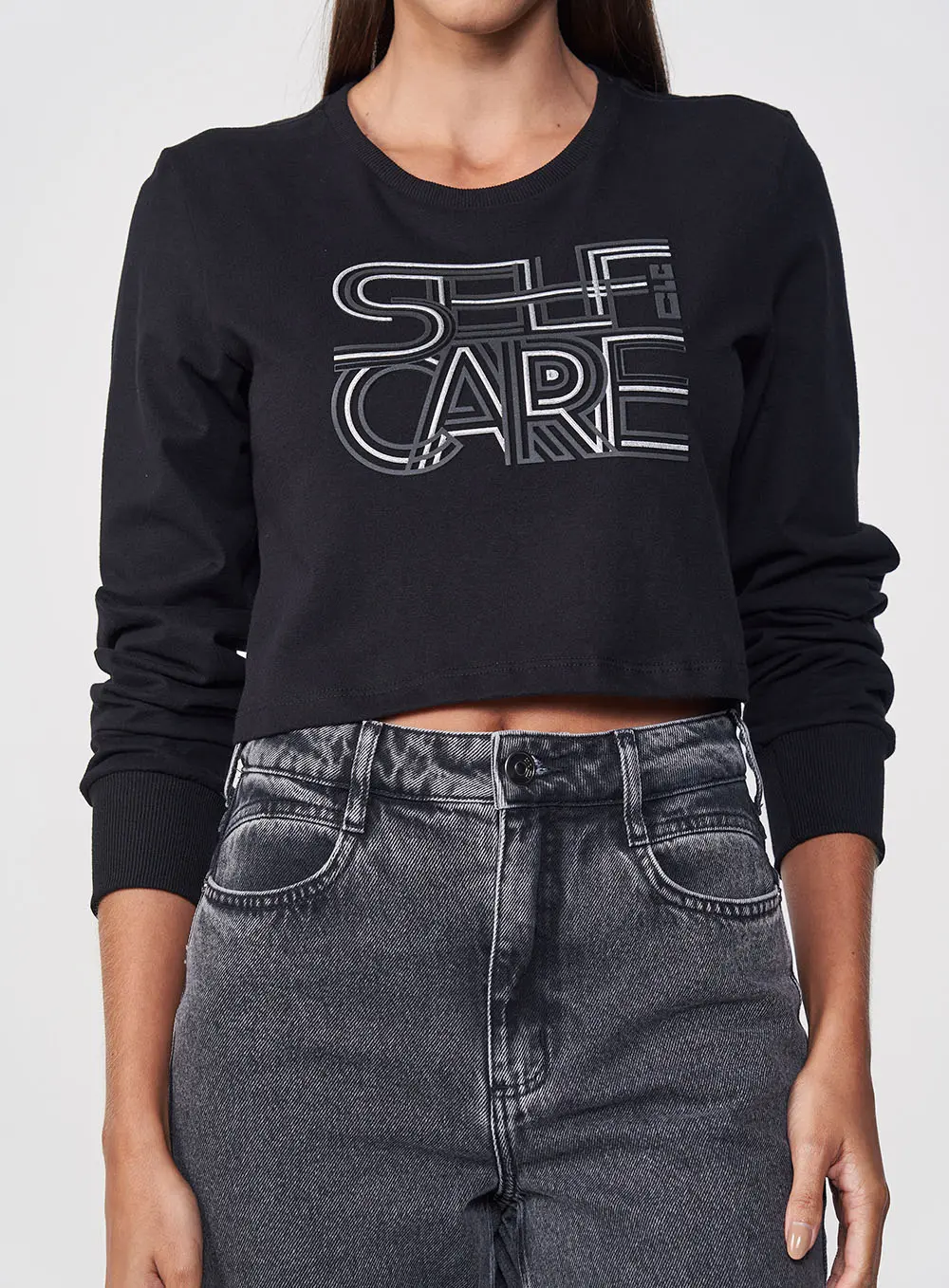 Camiseta Feminina Regular Fashion Detalhe Canelado Preto 1