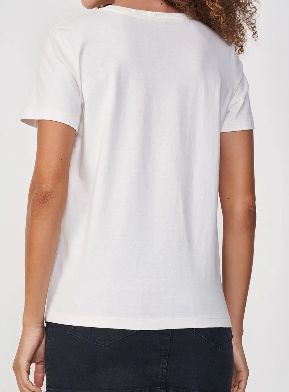 Camiseta Feminina Regular Estampada - Make Art Off Shell 4