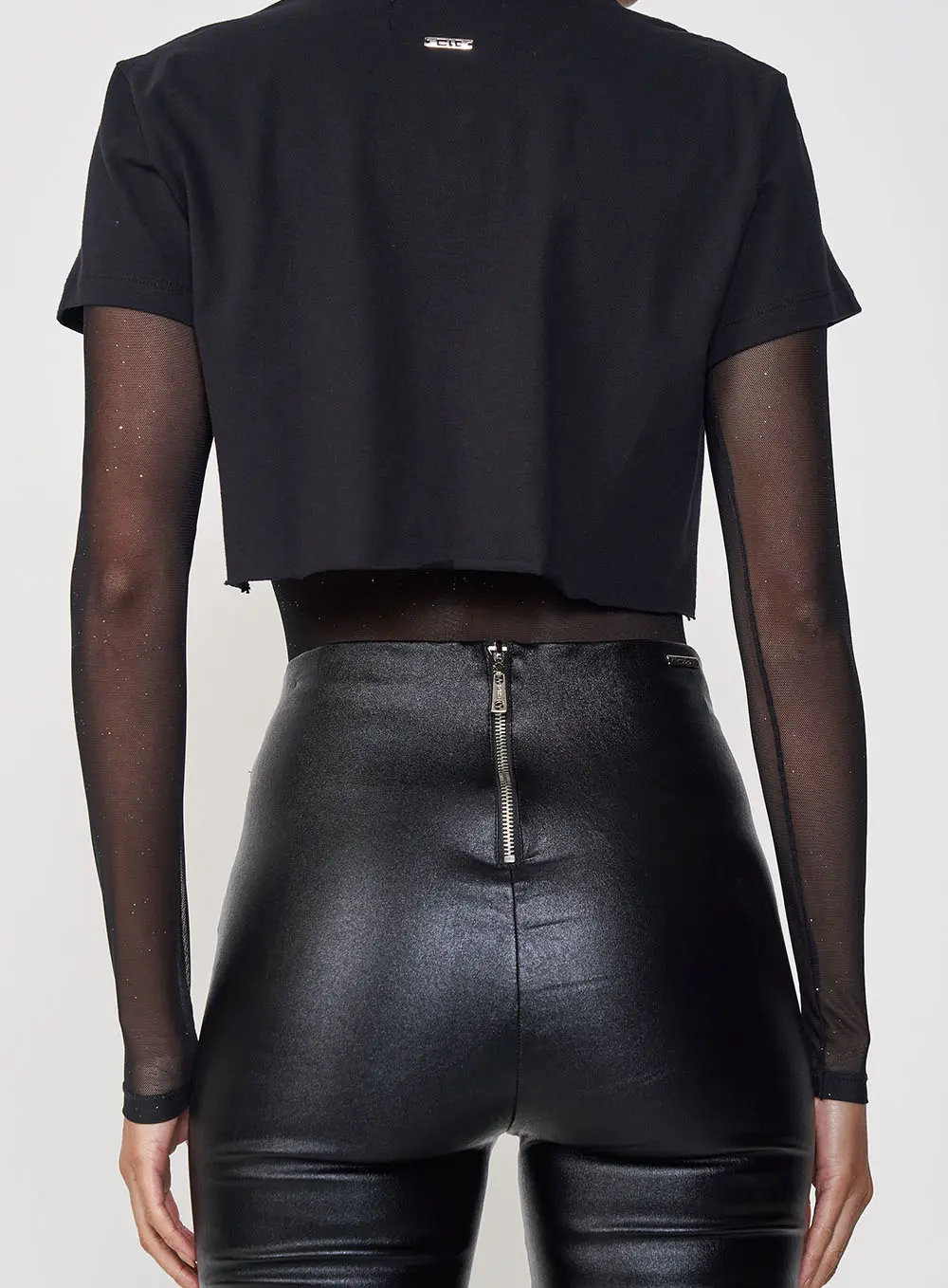 Camiseta Feminina Fashion Tule E Logo Em Strass Preto 2