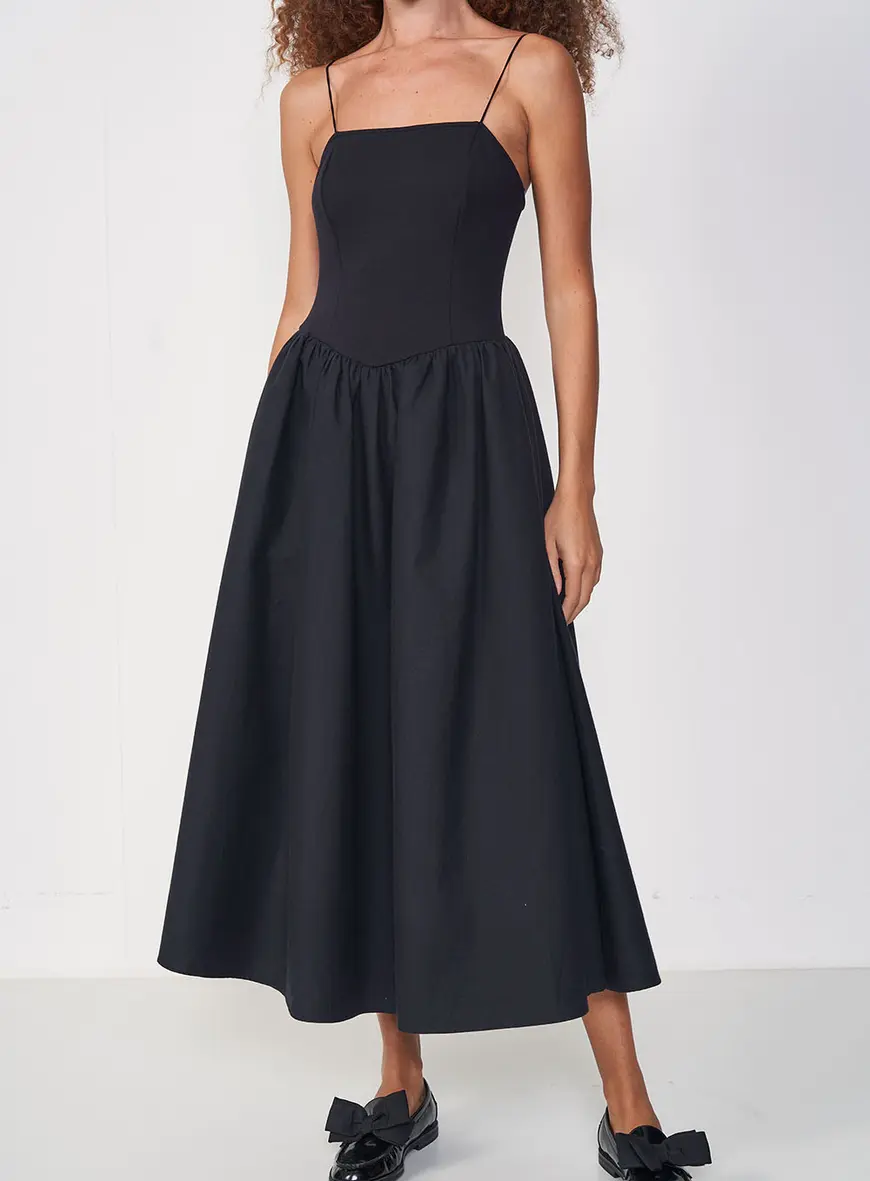 Vestido Acinturado Com Volume Preto 2