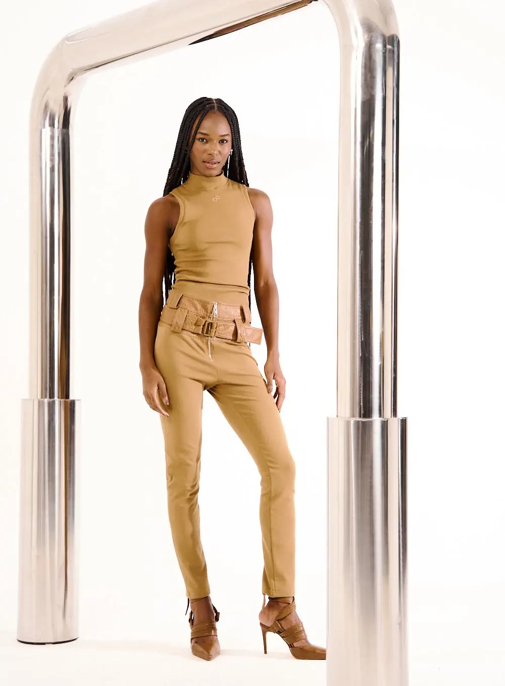 Calça Feminina Skinny Power Belt Marrom 1